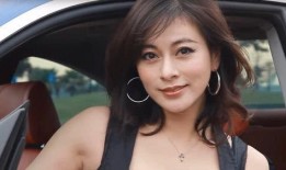最新八卦爆料明星是谁,神秘明星身份曝光，真相令人震惊！