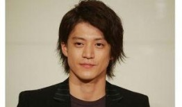 日本娱乐界爆料男星